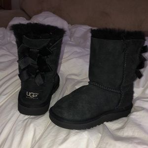 Black ugg boots